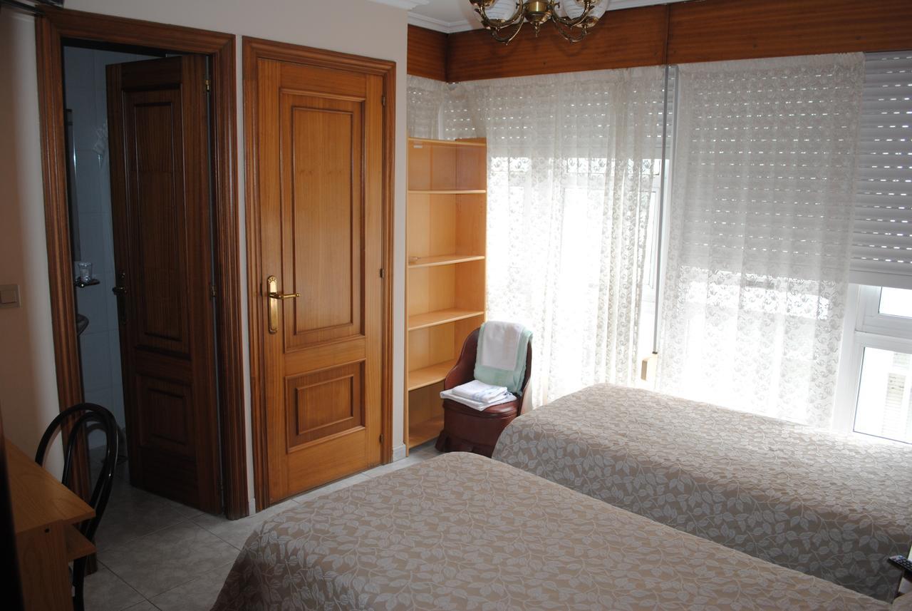 Hôtel Choyo 2 à Ferrol Extérieur photo